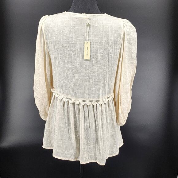 Max Studio Women's Boho Crochet Accented Keyhole Front Empire Waist Blouse Sz XS - Picture 4 of 8